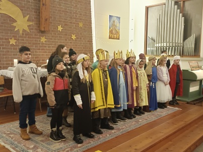 Weihnachtsfeier mit Weihnachtstheater der 3. Klassen