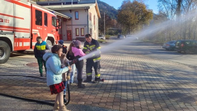 Besuch bei der Freiwilligen Feuerwehr